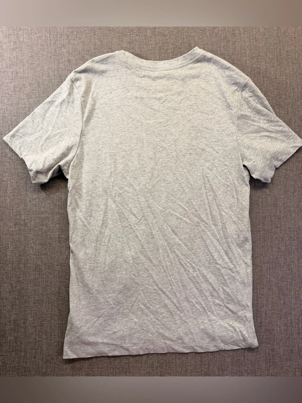 Nike Men’s Light Gray Short-Sleeve Tee with Blue Swoosh Small